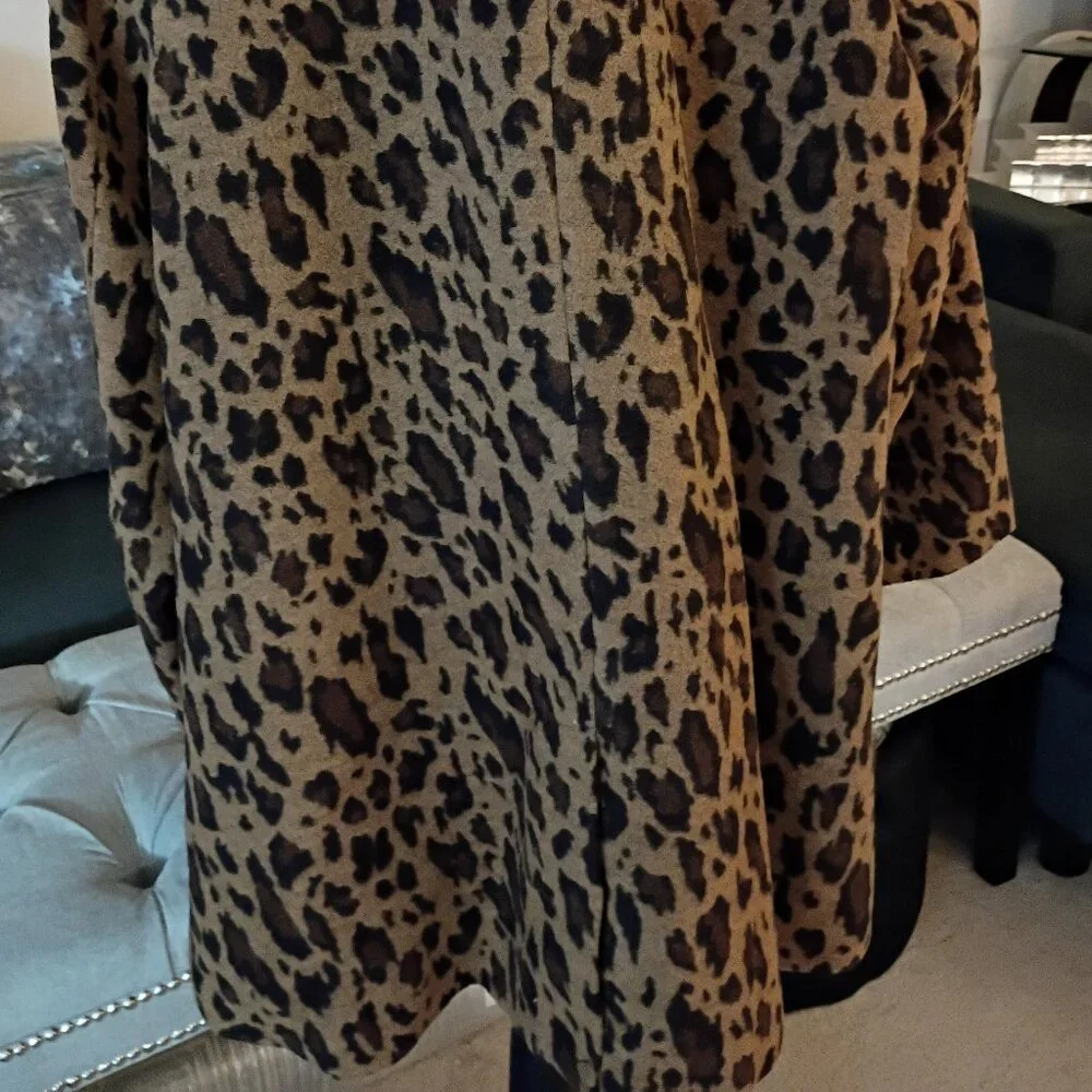 LANE BRYANT LEOPARD PRINT DOUBLE BREASTED JACQUARD COAT SIZE 18 NWT - Picture 7 of 9
